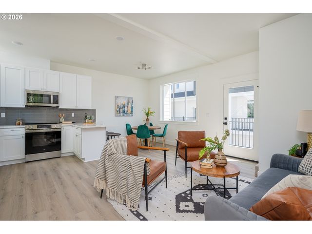 95 Ne 78th Ave, Portland, OR 97213