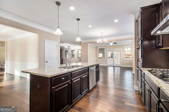 915 Elmsbrook Lane, Alpharetta, GA 30004