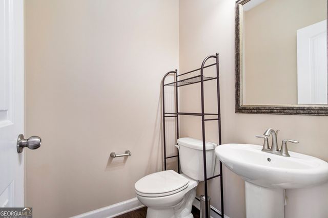 915 Elmsbrook Lane, Alpharetta, GA 30004