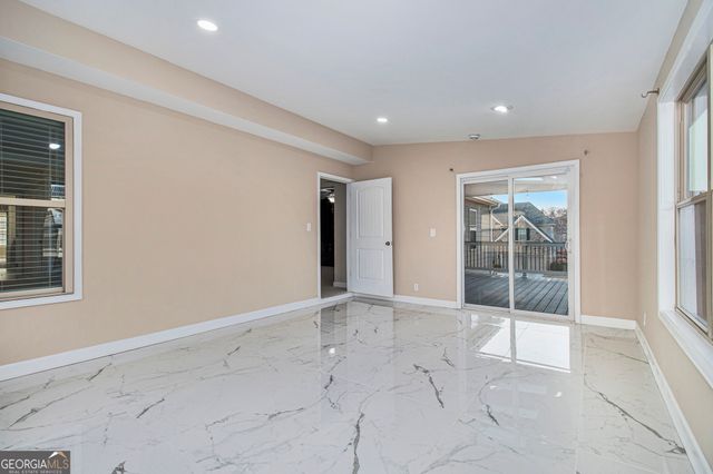 915 Elmsbrook Lane, Alpharetta, GA 30004