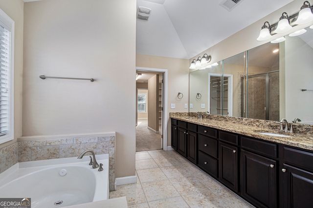 915 Elmsbrook Lane, Alpharetta, GA 30004