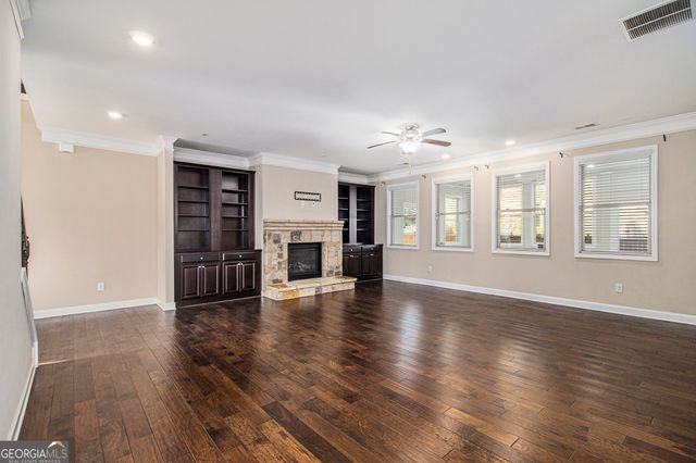 915 Elmsbrook Lane, Alpharetta, GA 30004