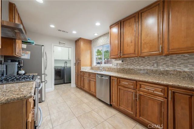 9434 Mclennan Avenue, Northridge, CA 91343