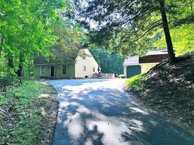 10520 S Dalzell Road, Traverse City, MI 49684