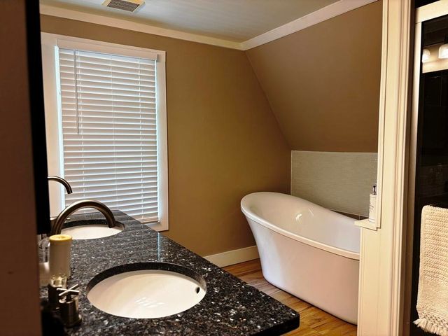 10520 S Dalzell Road, Traverse City, MI 49684