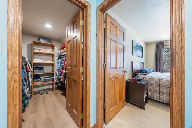 1734 S REBECCA LANE, Appleton, WI 54915