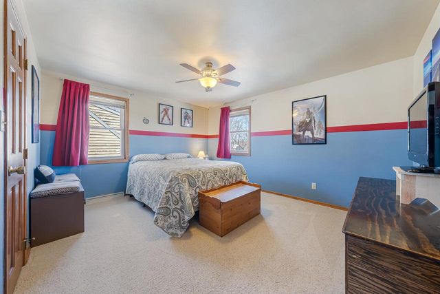 1734 S REBECCA LANE, Appleton, WI 54915