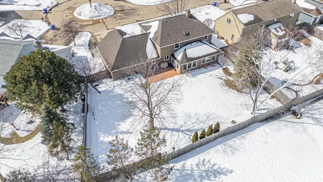 1734 S REBECCA LANE, Appleton, WI 54915