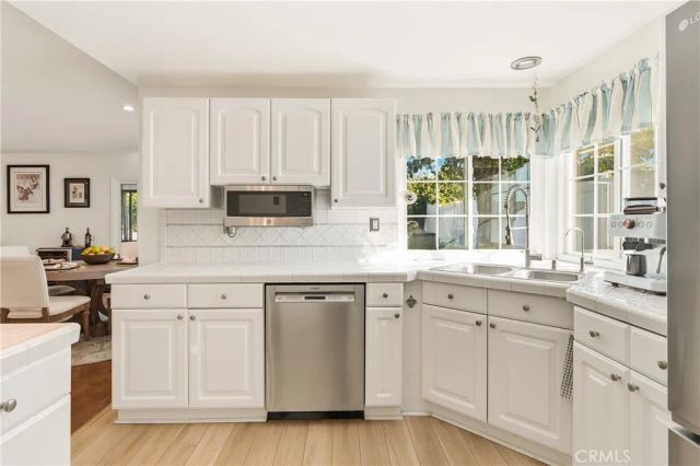 2736 Wanda, Simi Valley, CA 93065