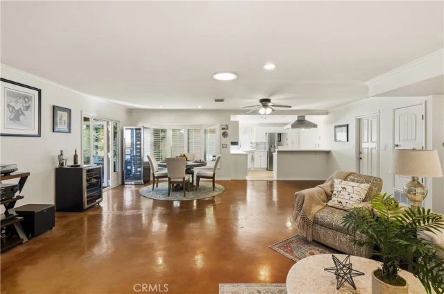 2736 Wanda, Simi Valley, CA 93065