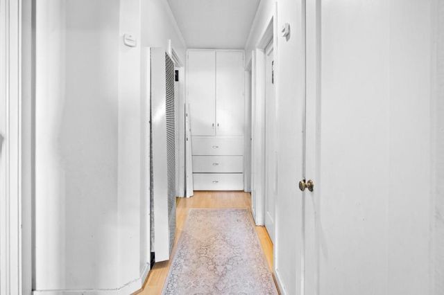 2066 Sterling Avenue, Menlo Park, CA 94025