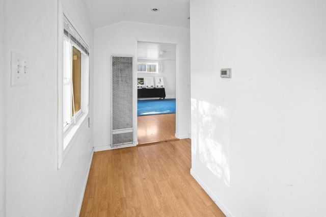 2066 Sterling Avenue, Menlo Park, CA 94025