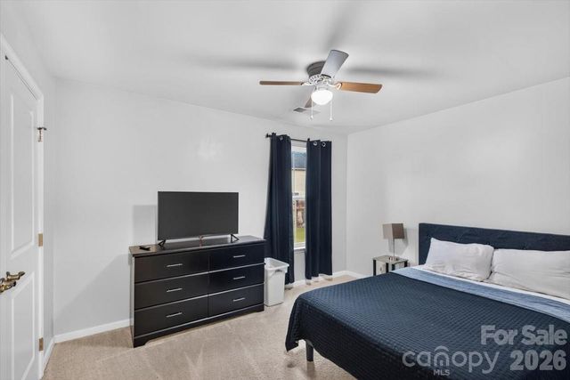 3527 Ettrick Place, Charlotte, NC 28278