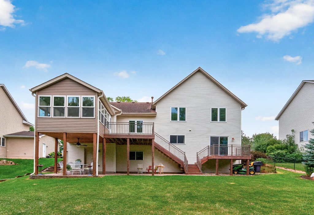 16959 Hubbard Trail, Lakeville, MN 55044 — photo 2