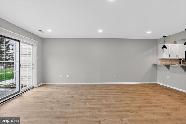 2801 HARVARD CT, North Wales, PA 19454