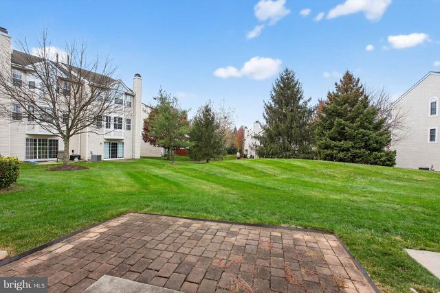 2801 HARVARD CT, North Wales, PA 19454