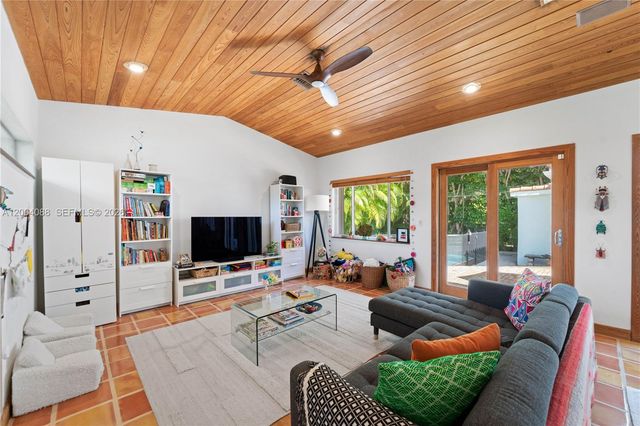 1425 Trillo Ave -, Coral Gables, FL 33146