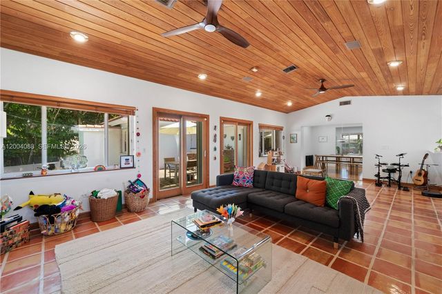 1425 Trillo Ave -, Coral Gables, FL 33146