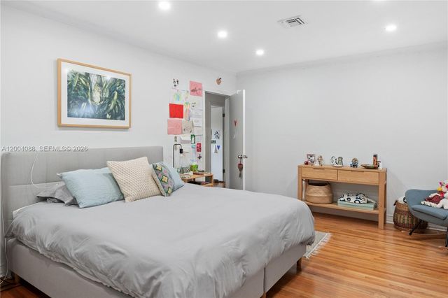 1425 Trillo Ave -, Coral Gables, FL 33146