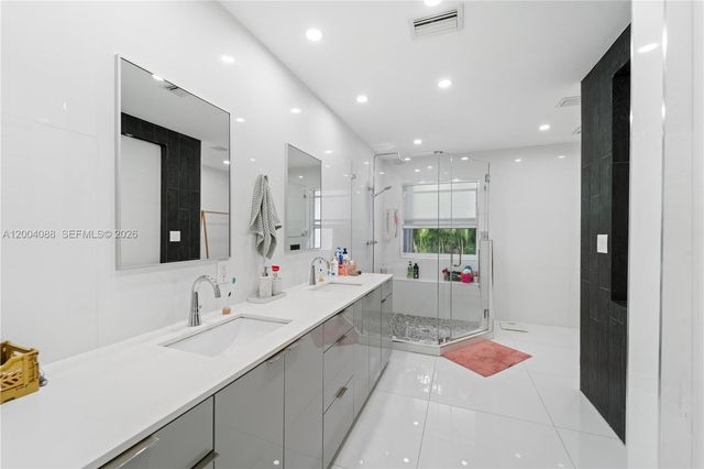 1425 Trillo Ave -, Coral Gables, FL 33146