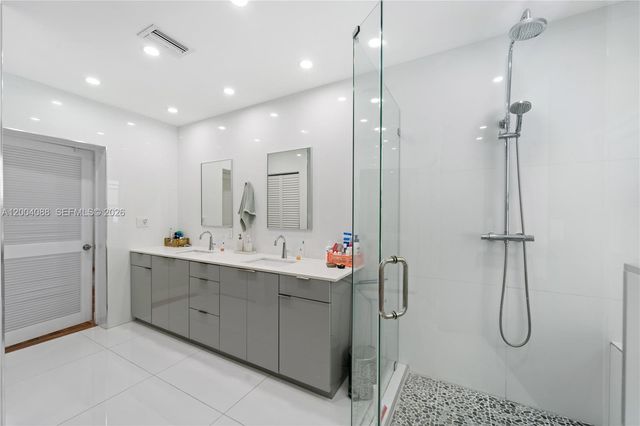 1425 Trillo Ave -, Coral Gables, FL 33146