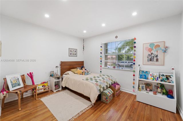 1425 Trillo Ave -, Coral Gables, FL 33146