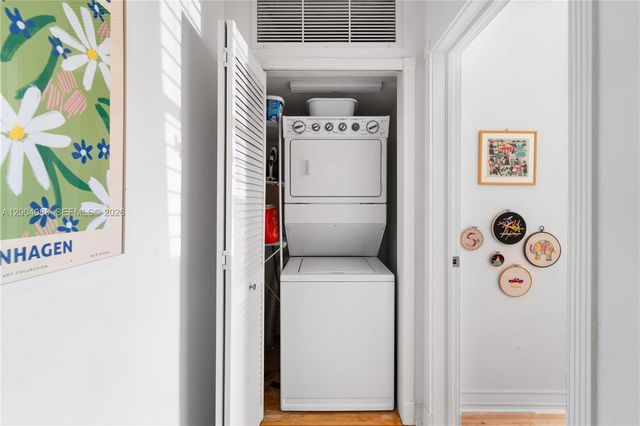 1425 Trillo Ave -, Coral Gables, FL 33146