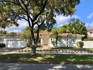 1425 Trillo Ave -, Coral Gables, FL 33146