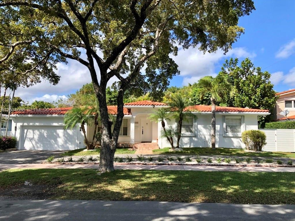 1425 Trillo Ave -, Coral Gables, FL 33146