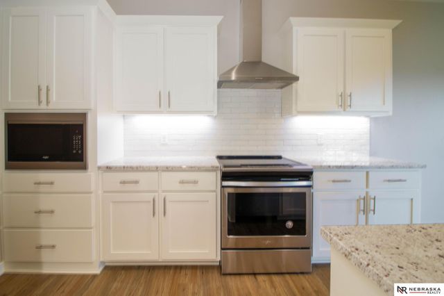 3000 Southern Hills Drive, Blair, NE 68008
