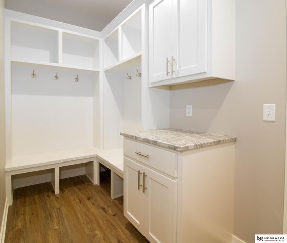 3000 Southern Hills Drive, Blair, NE 68008