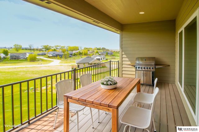 3000 Southern Hills Drive, Blair, NE 68008