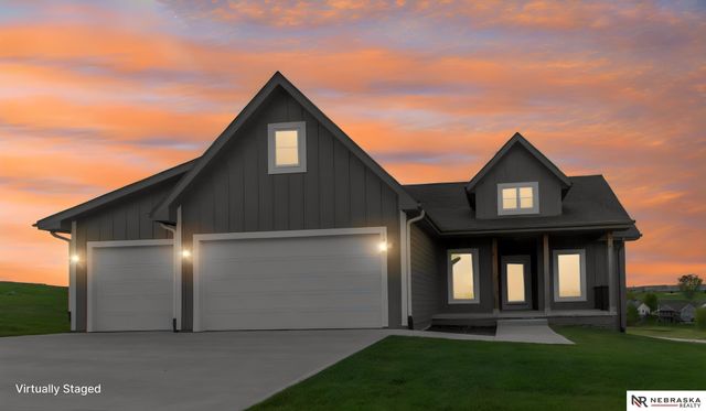 3000 Southern Hills Drive, Blair, NE 68008