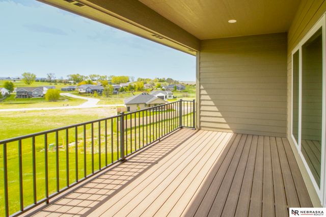 3000 Southern Hills Drive, Blair, NE 68008
