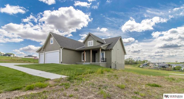 3000 Southern Hills Drive, Blair, NE 68008