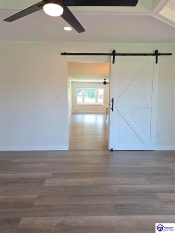 526 Pear Orchard Rd NW, Elizabethtown, KY 42701