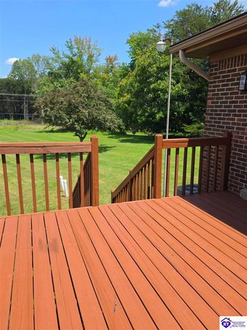 526 Pear Orchard Rd NW, Elizabethtown, KY 42701