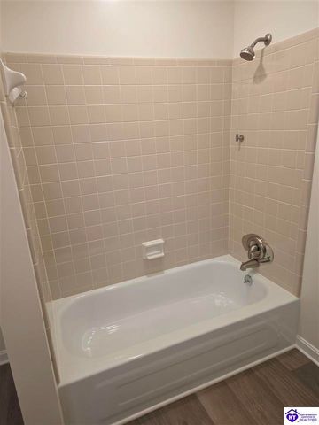 526 Pear Orchard Rd NW, Elizabethtown, KY 42701