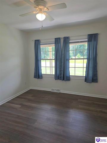 526 Pear Orchard Rd NW, Elizabethtown, KY 42701