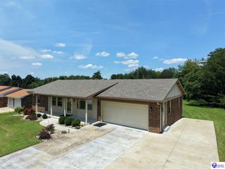 526 Pear Orchard Rd NW, Elizabethtown, KY 42701