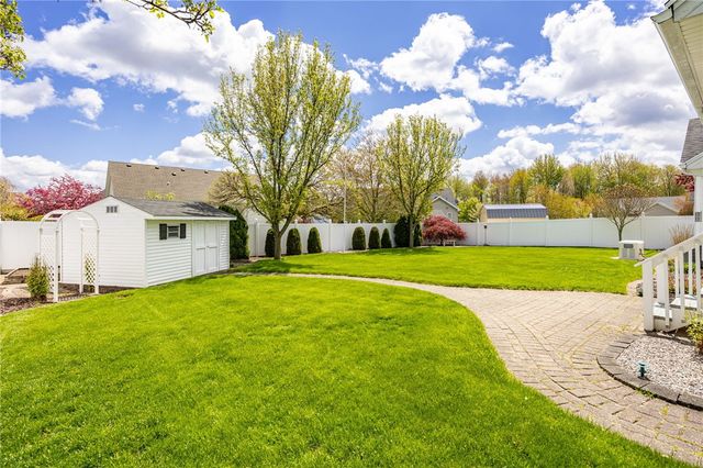 80 Albury Drive, Greece, NY 14626