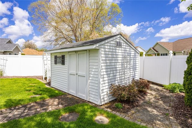 80 Albury Drive, Greece, NY 14626