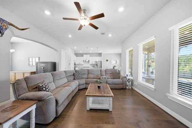 129 Magnolia Reserve Loop, Magnolia, TX 77354