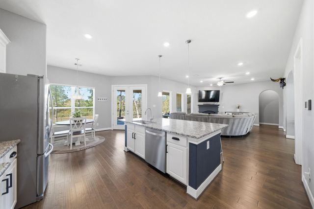 129 Magnolia Reserve Loop, Magnolia, TX 77354