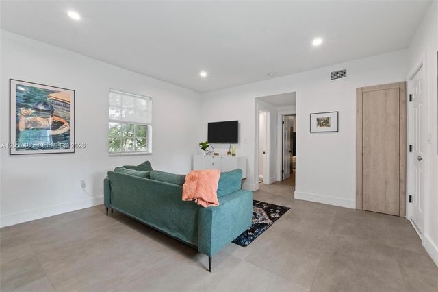 541 NE 62nd Street 13, Miami, FL 33138