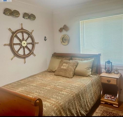 37230 2nd St, Fremont, CA 94536