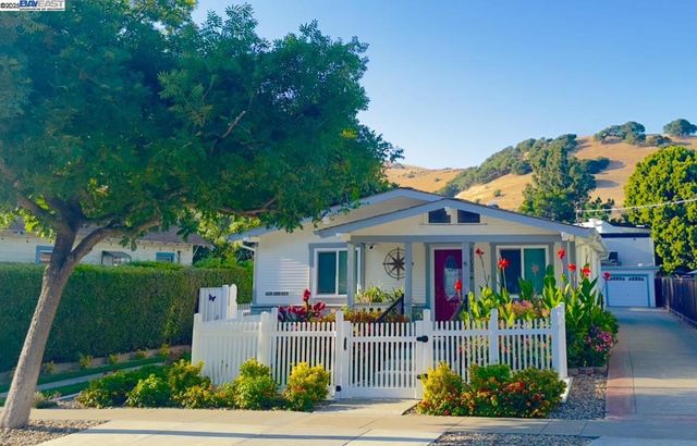 37230 2nd St, Fremont, CA 94536