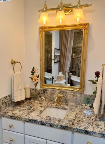 37230 2nd St, Fremont, CA 94536