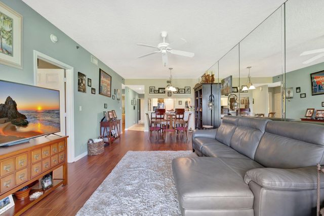 6062 SE Landing Way 2, Stuart, FL 34997