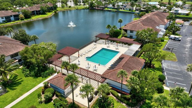 6062 SE Landing Way 2, Stuart, FL 34997